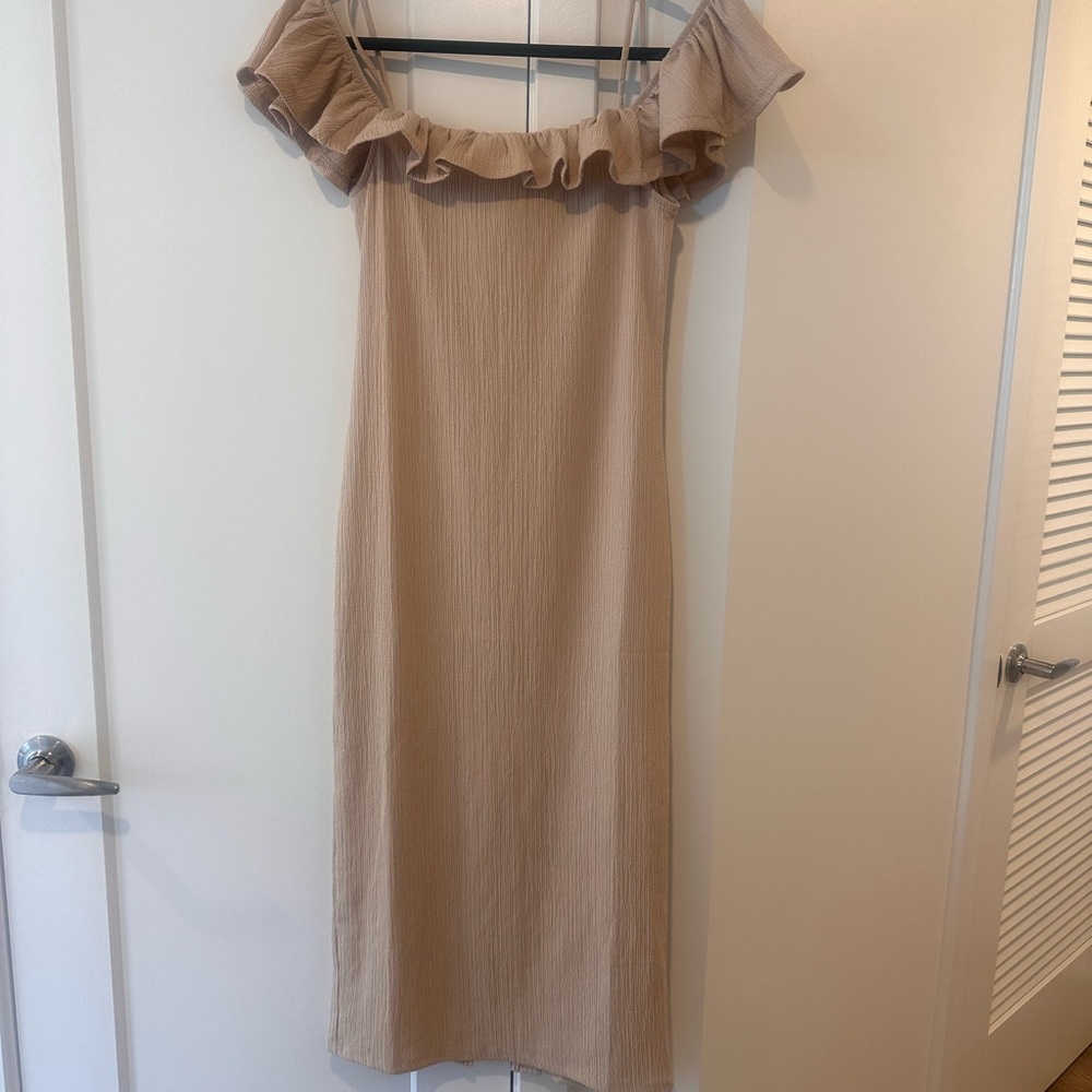 #4 MANGO Textured ruffle dress - Picture 7 of 7